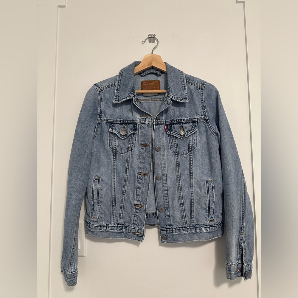 Levi's Blue Jean Jacket Classic Trucker Style
